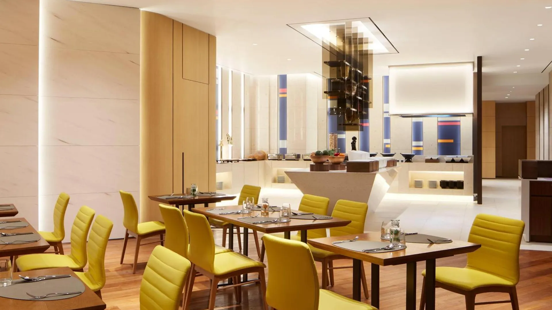 Отель Aloft Seoul Myeongdong