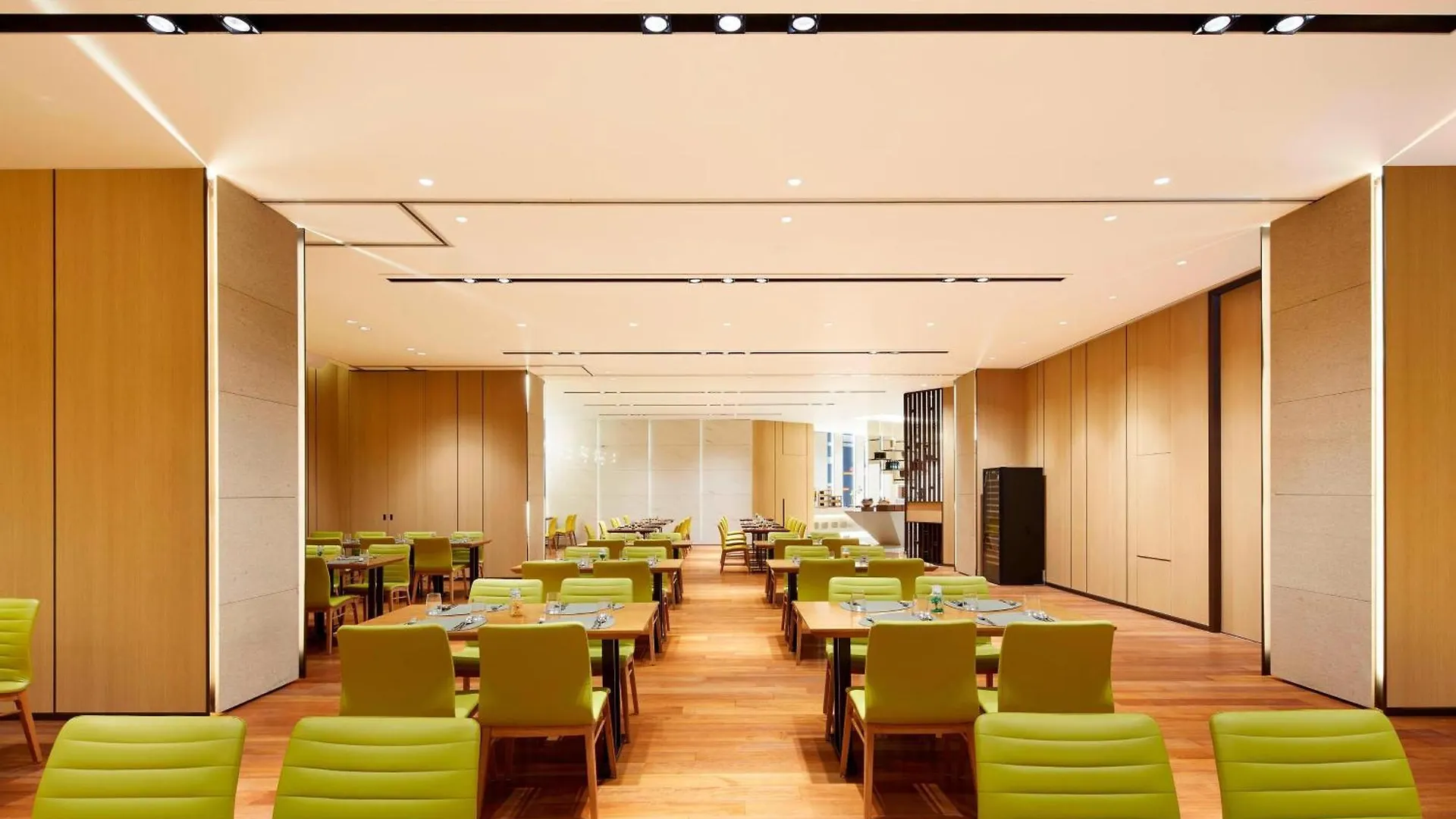 Hotel Aloft Seoul Myeongdong 4*,  Corea del Sur